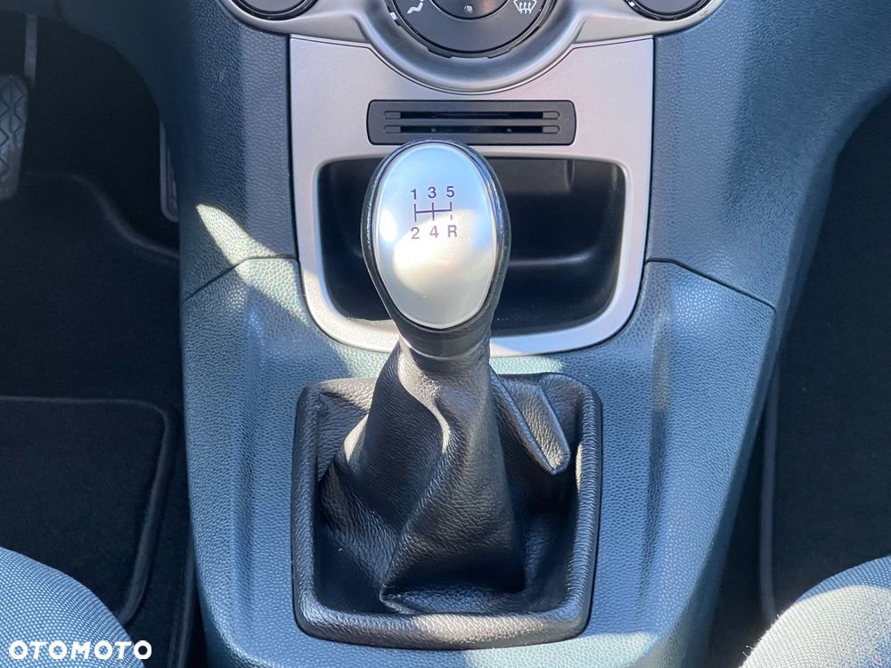 Ford Fiesta 1.4 Champions Edition - 25