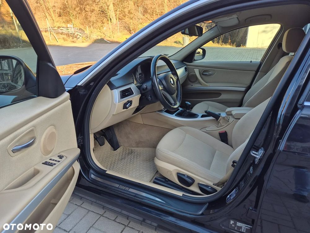 BMW Seria 3 320d - 9
