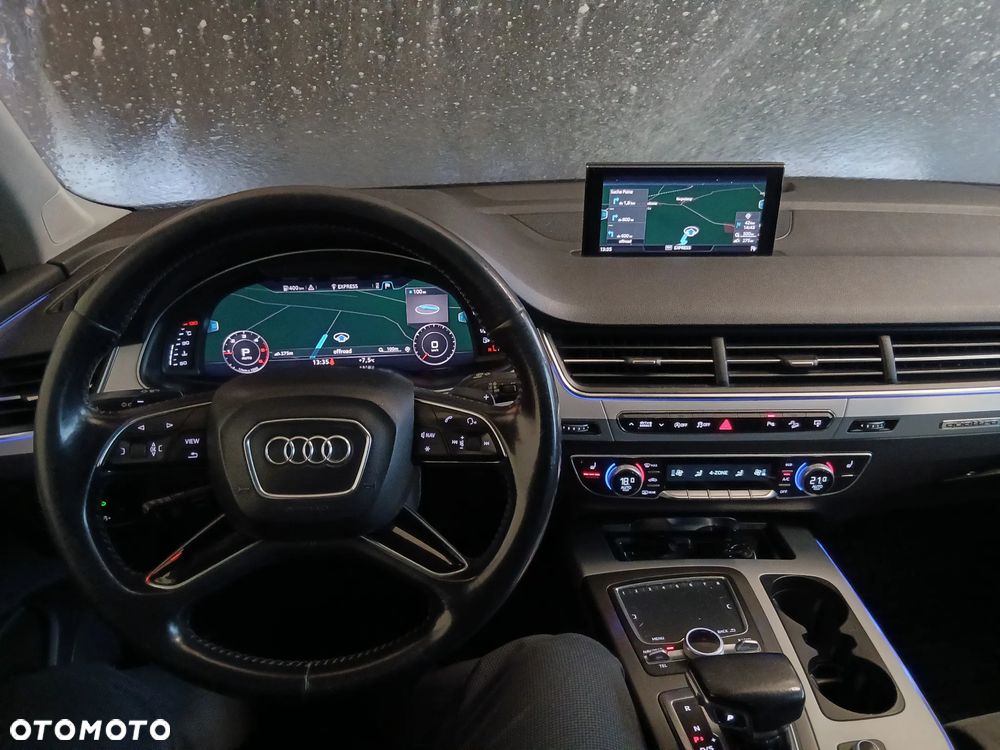 Audi Q7 - 2