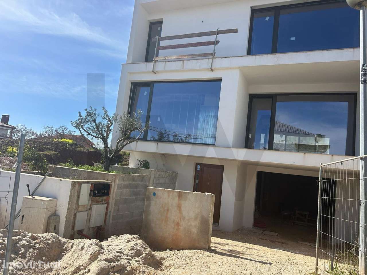 VENDE-SE - Moradia T3+1 - Grande imagem: 2/25