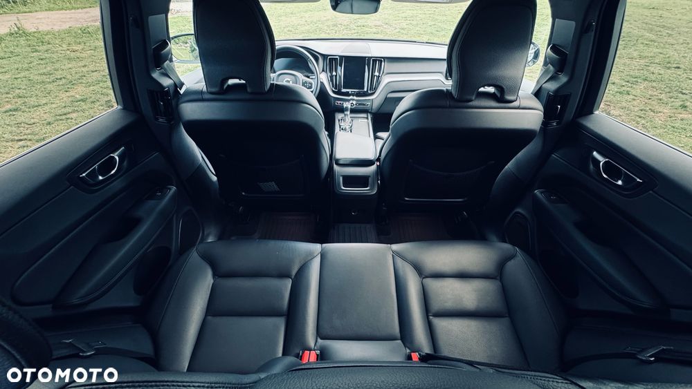 Volvo XC 60 D4 Momentum - 34