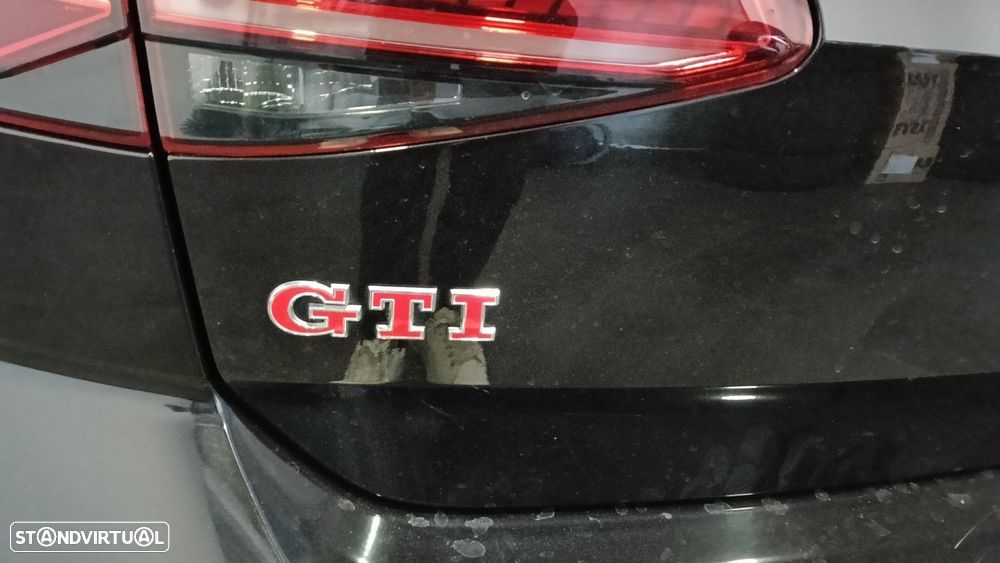 VW Golf 2.0 TSI GTI DSG Performance - 4
