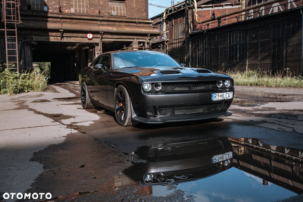 Dodge Challenger 6.2 Hellcat - 8