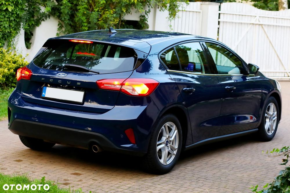 Ford Focus 1.0 EcoBoost Connected - 11