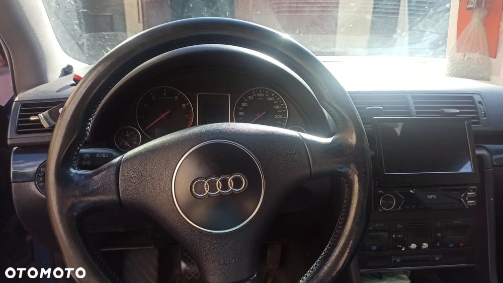 Audi A4 Avant - 9