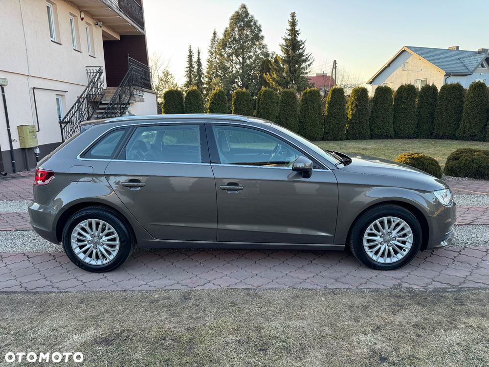 Audi A3 Sportback 1.6 TDI S tronic design - 12