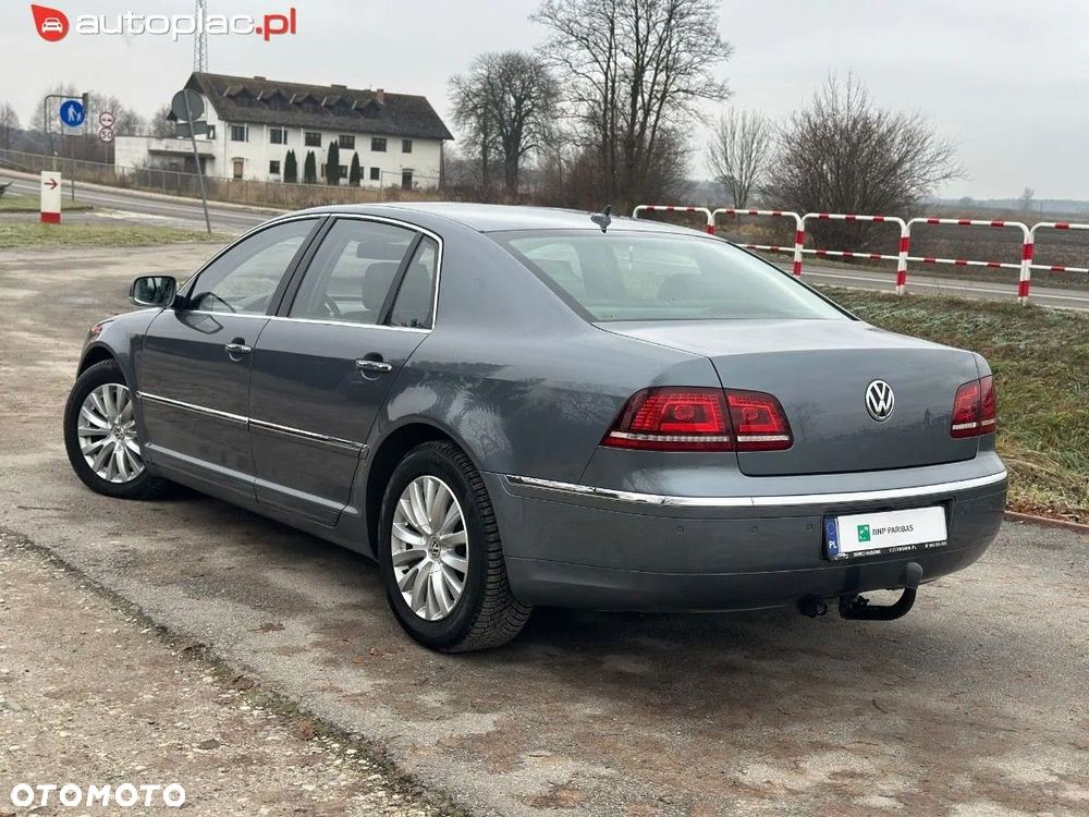 Volkswagen Phaeton - 29