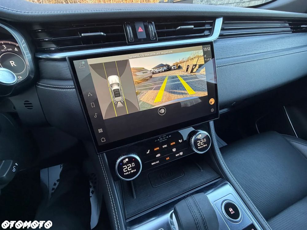 Jaguar F-Pace P400e AWD R-Dynamic S - 35