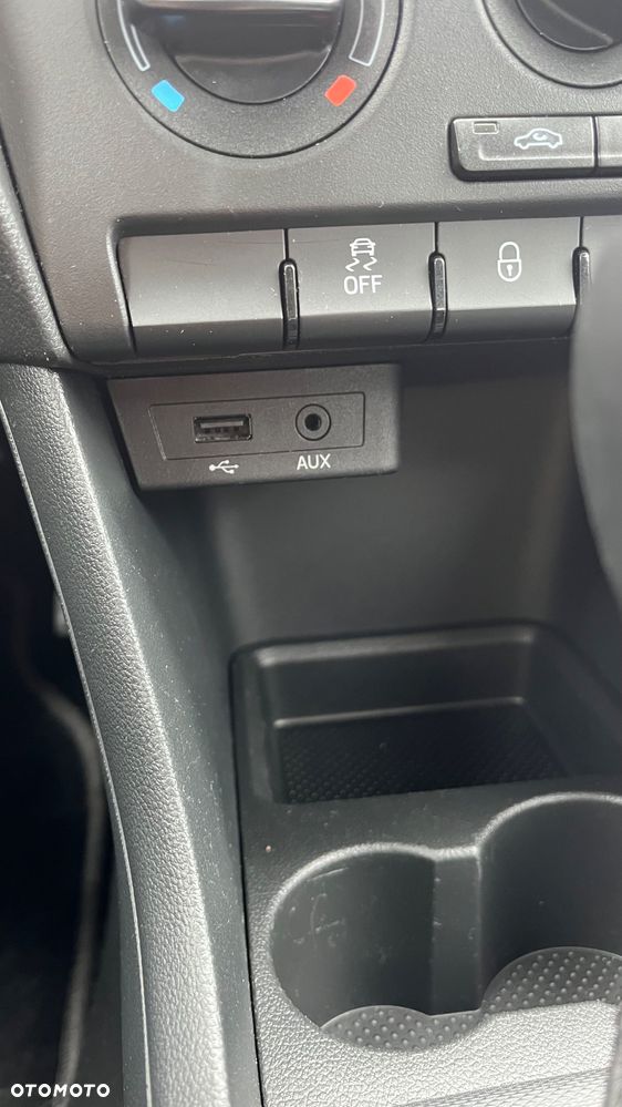 Skoda RAPID 1.4 TSI DSG Elegance - 13