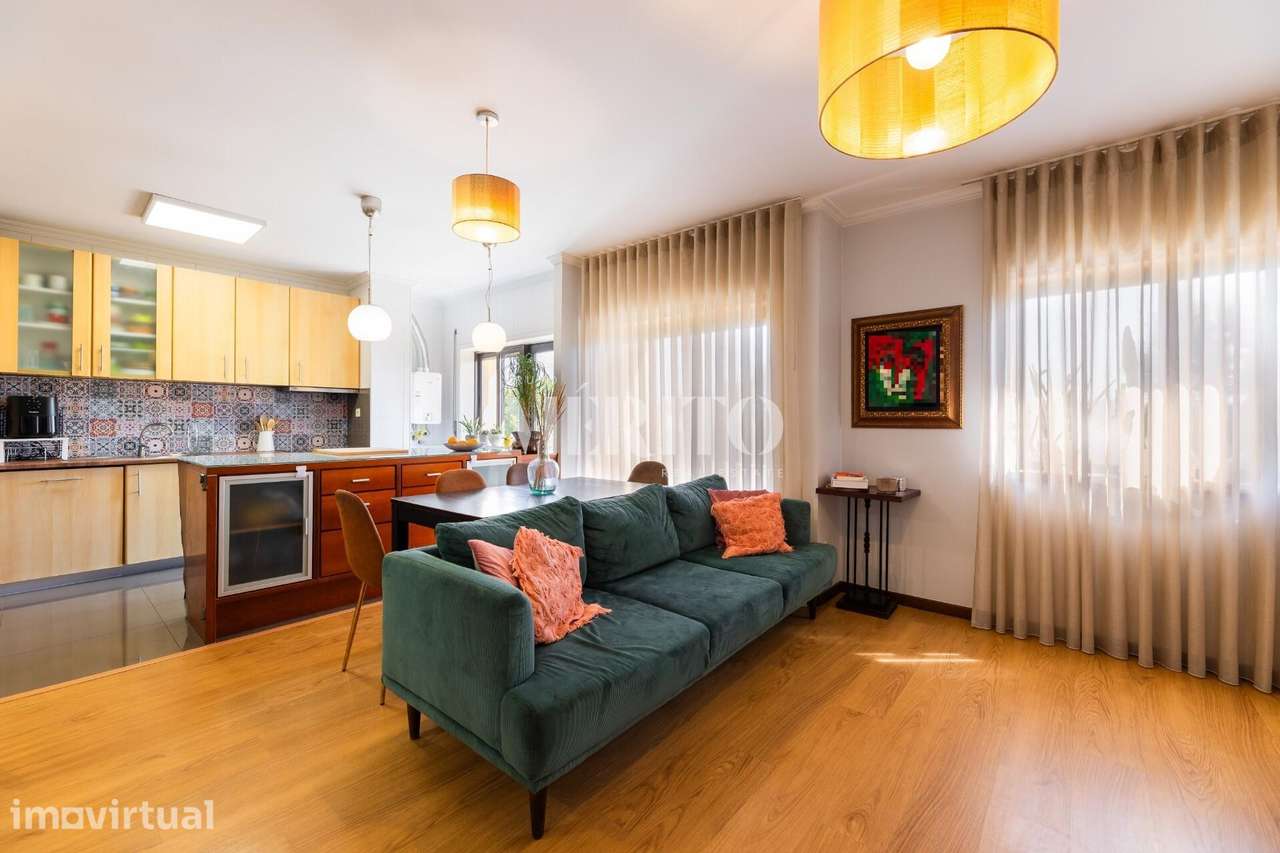 Apartamento T2+1com garagem fechada e arrumos em frente ao Metro em Vi - Grande imagem: 5/27