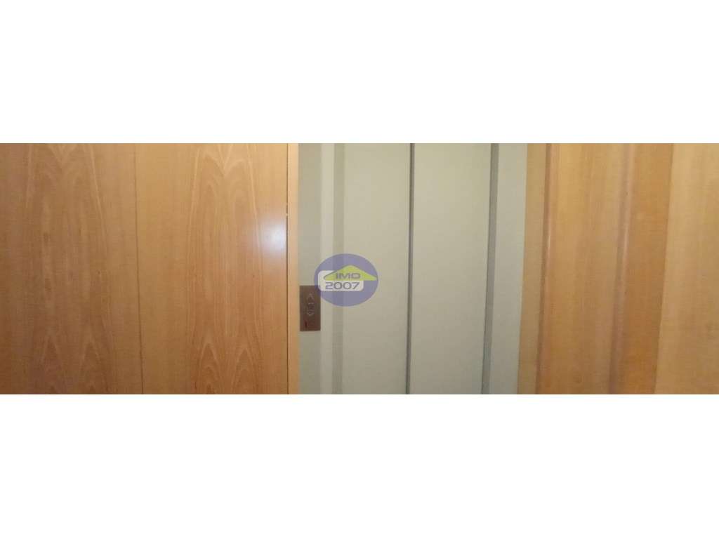 Apartamento T1 em Paranhos - Grande imagem: 4/19