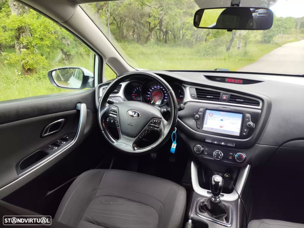 Kia Ceed SW 1.6 CRDi Nav Line - 15
