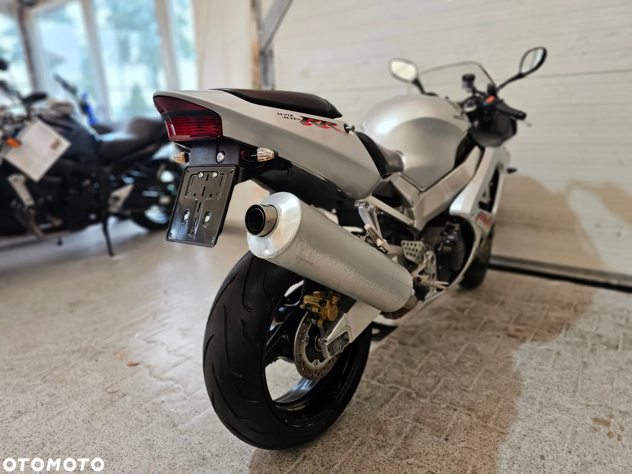 Honda CBR - 23
