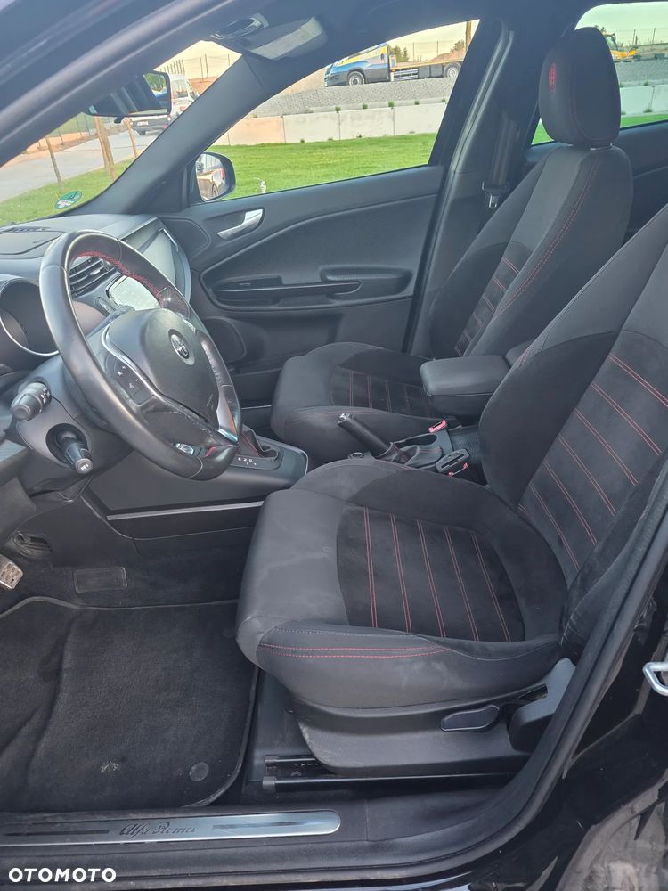 Alfa Romeo Giulietta 2.0 JTDM 16V TCT Sport - 8