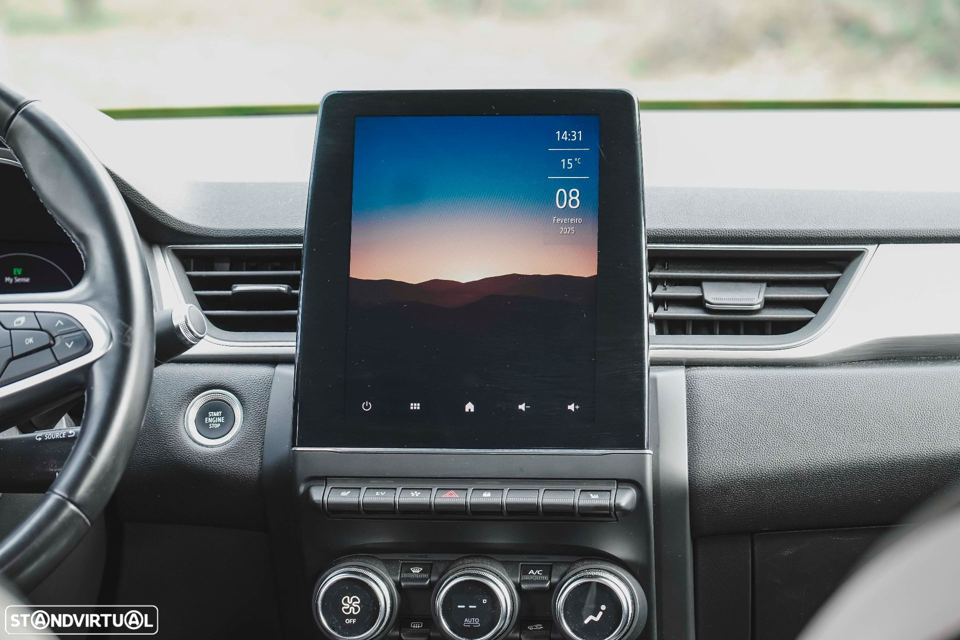 Renault Captur - 31