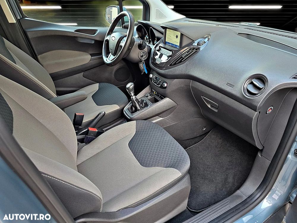 Ford Tourneo Courier 1.5 TDCi S&S Titanium - 9