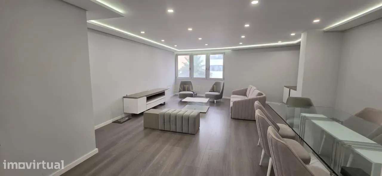 Arrendamento T3 em Loures com 3 casas de banho - Grande imagem: 2/16