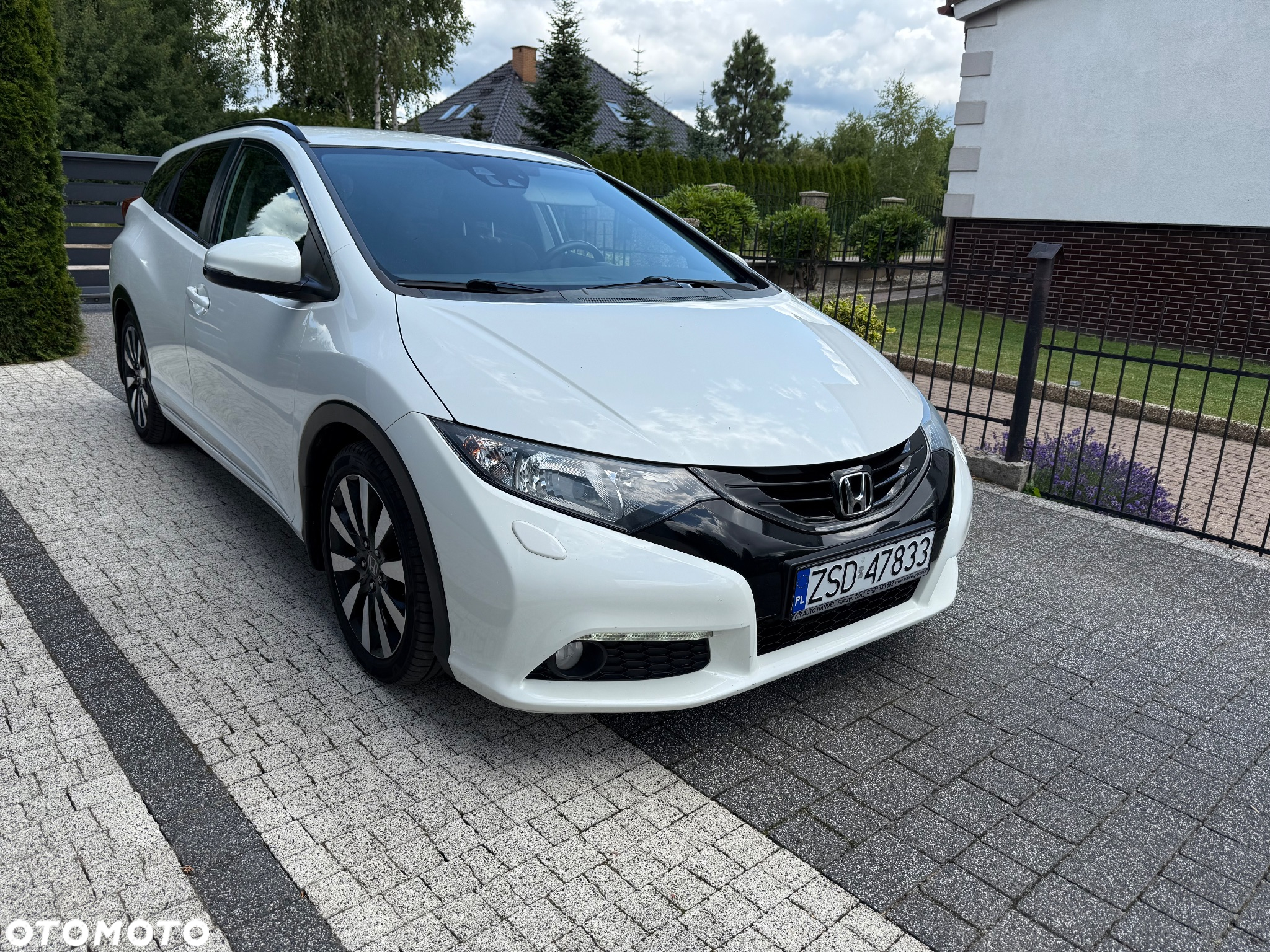 Honda Civic 1.6 i-DTEC Executive Navi - 26