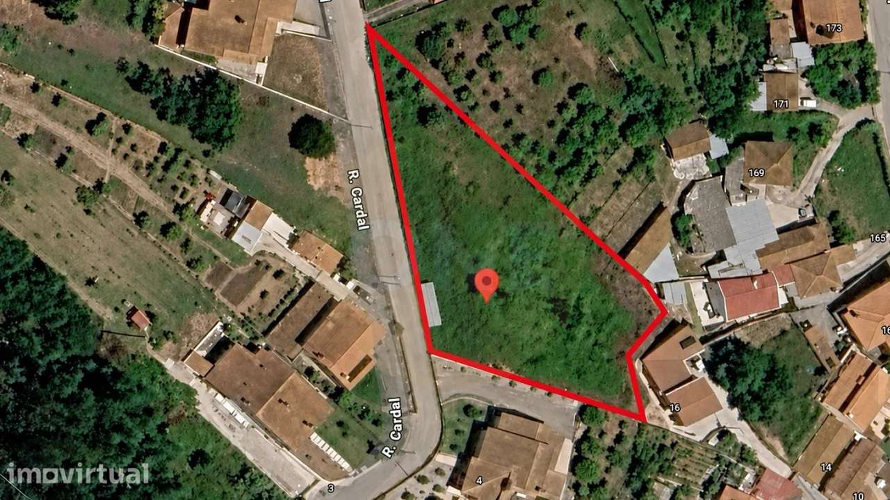 Terreno Urbano com 2.480 m² | Construa o projeto dos seus sonhos - Grande imagem: 2/3