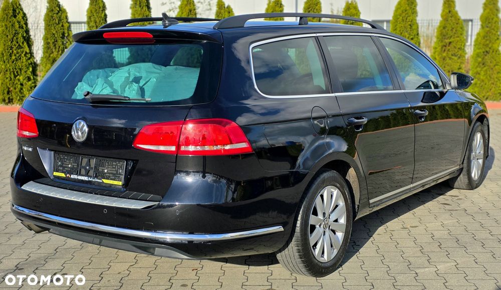 Volkswagen Passat - 4