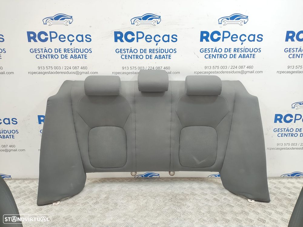 Conjunto de bancos em tecido Jaguar XE X760 elétricos - 5