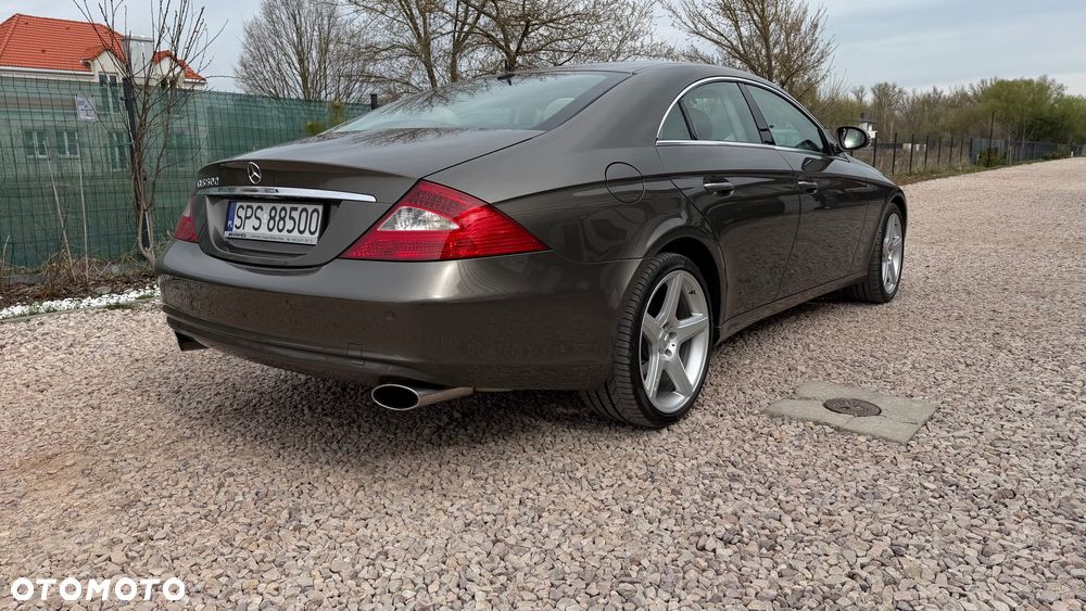 Mercedes-Benz CLS - 6