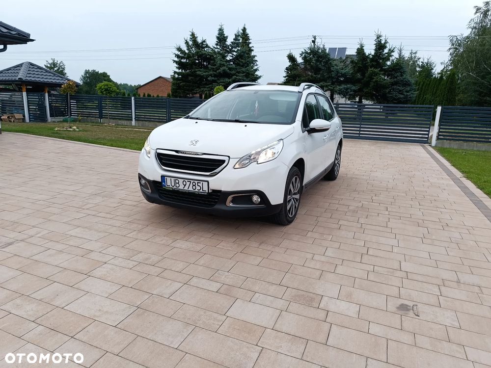 Peugeot 2008 1.2 Pure Tech Style - 12