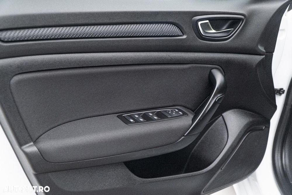 Renault Megane BLUE dCi 115 INTENS - 27