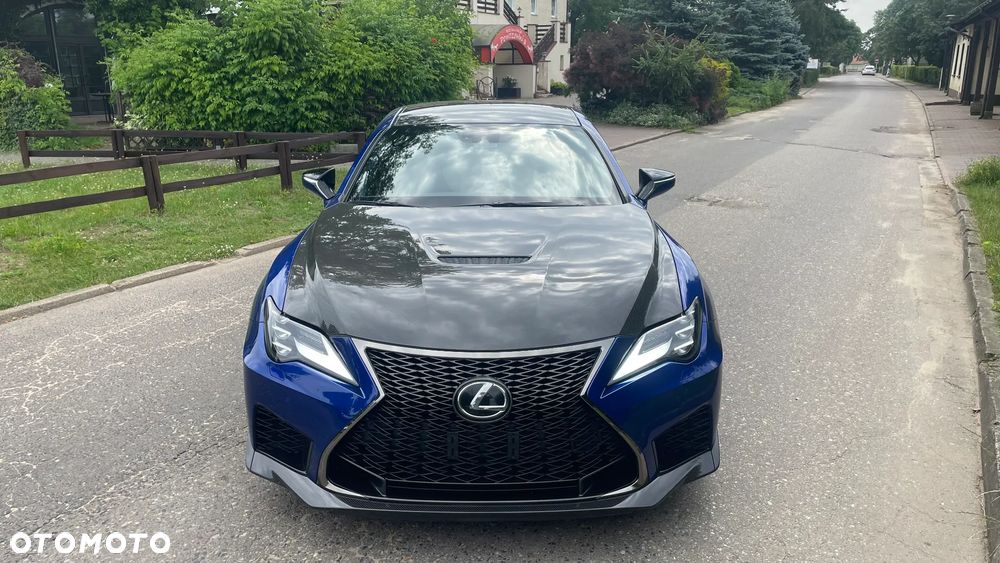 Lexus RC F Carbon - 4
