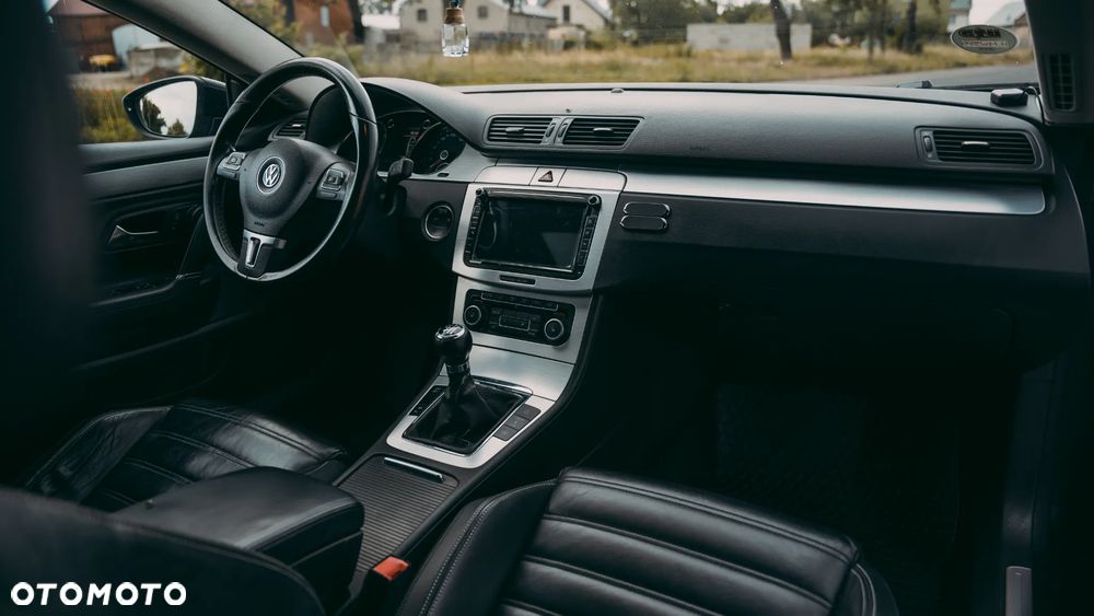 Volkswagen Passat 2.0 TSI Comfortline - 4