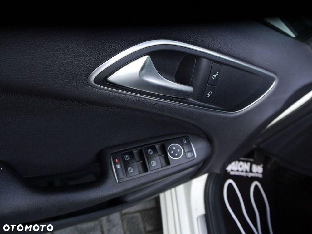 Mercedes-Benz Klasa B 180 (CDI) d BlueEff Edition - 27