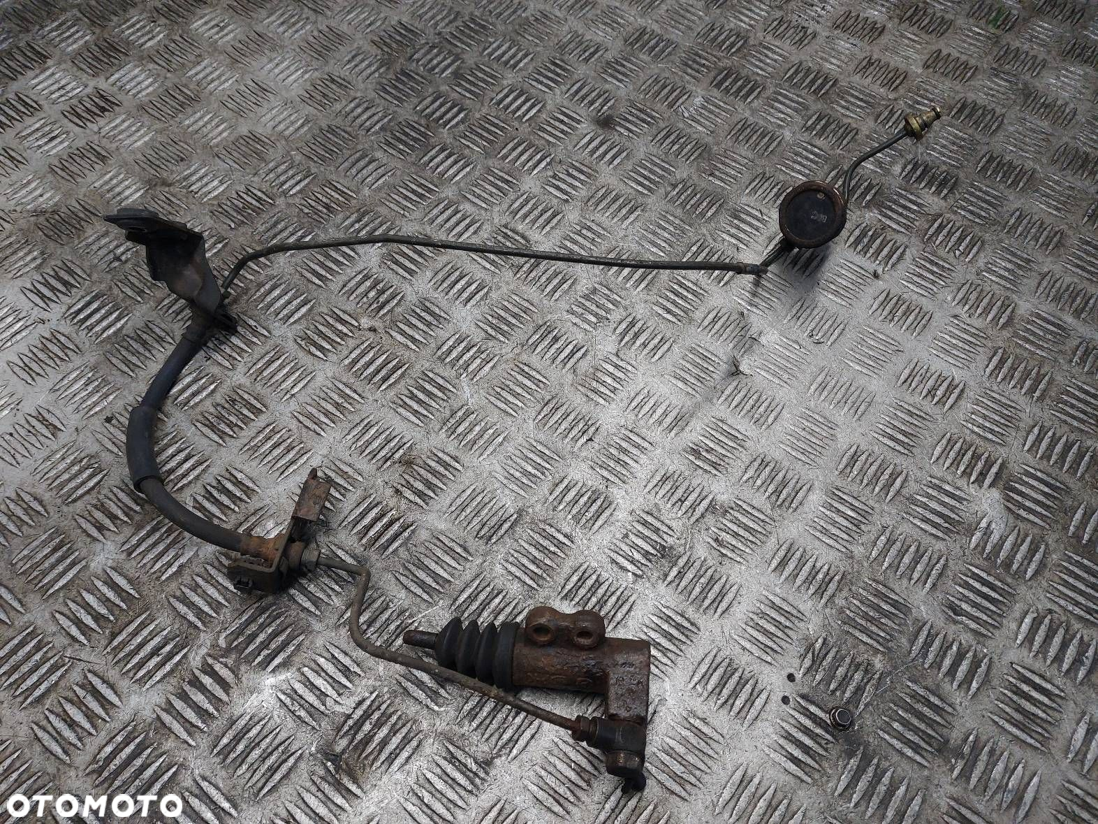 PRZEWÓD WYSPRZĘGLIKA + WYSPRZĘGLIK KIA CEED I 1.6 16V - 2