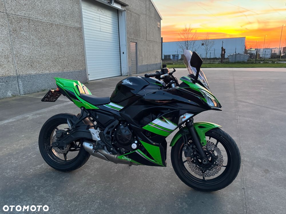 Kawasaki Ninja - 32
