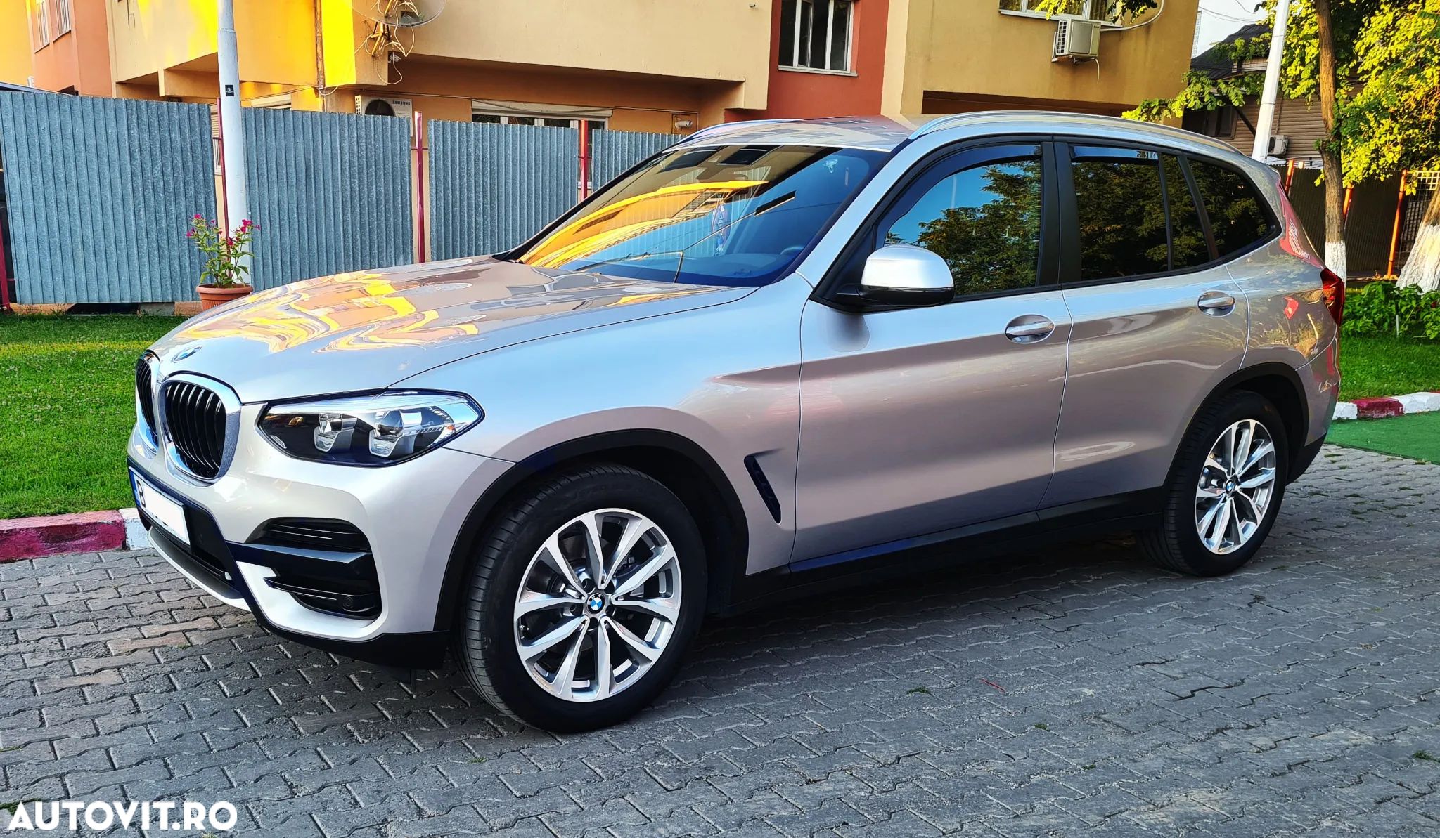 BMW X3 xDrive20i Aut. - 1