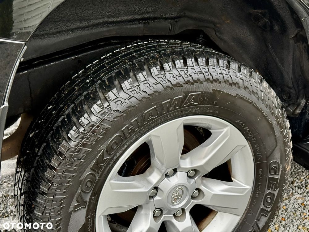 Toyota Land Cruiser LC 2.8 D-4D Premium - 32