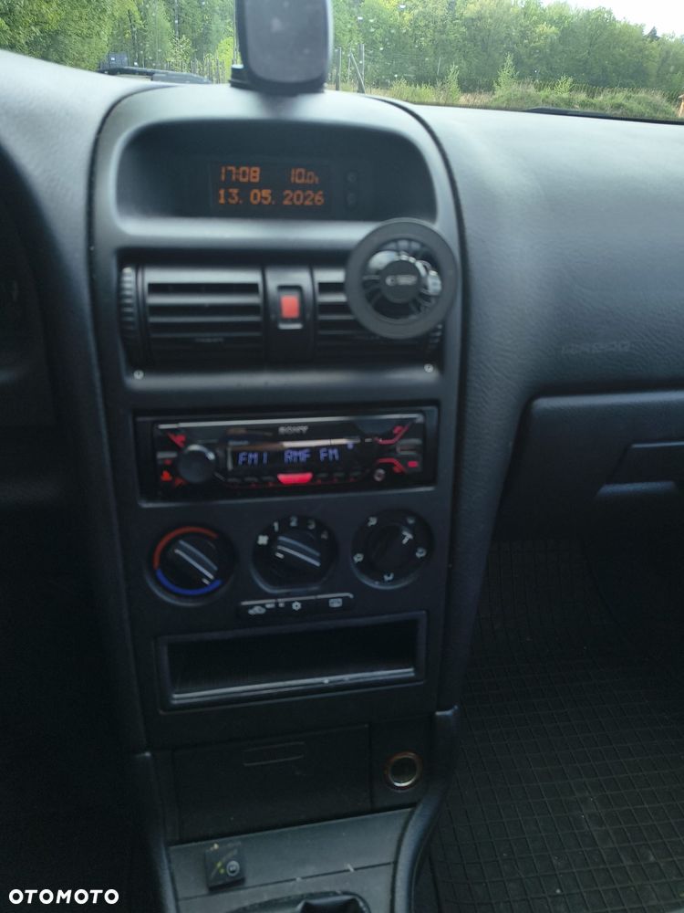 Opel Astra 1.4 Sport - 16