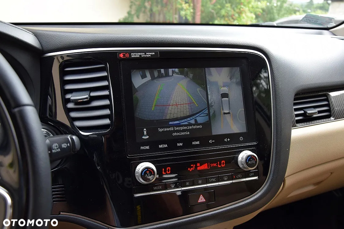 Mitsubishi Outlander 2.0 Intense + SDA 4WD CVT - 18