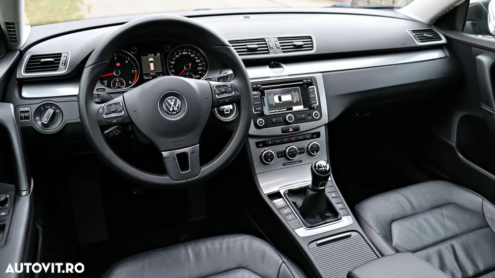 Volkswagen Passat Variant 1.6 TDI BlueMotion Technology Comfortline - 4