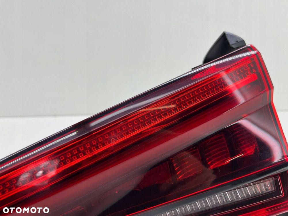 AUDI A4 B9 LAMPA PRAWA TYŁ W KLAPĘ LED 8W5945094B - 4