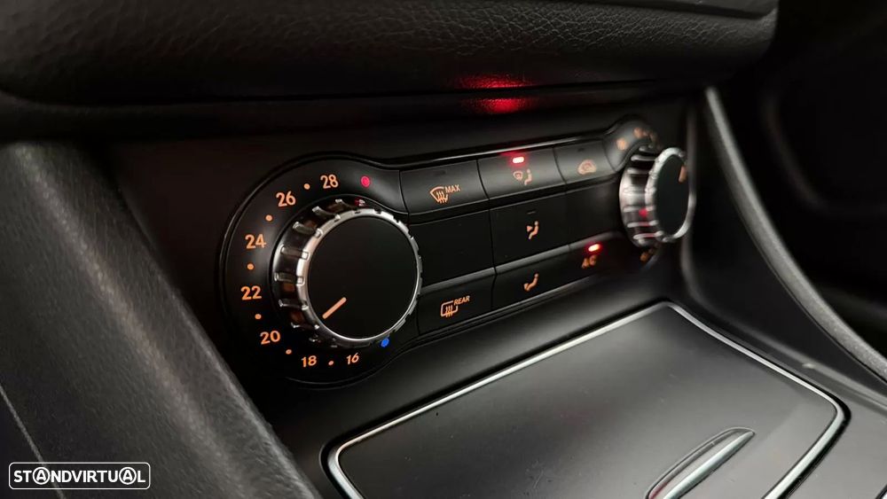 Mercedes-Benz CLA 180 d Shooting Brake Urban - 18