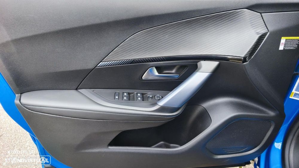 Peugeot e-2008 50 kWh Allure Pack - 31