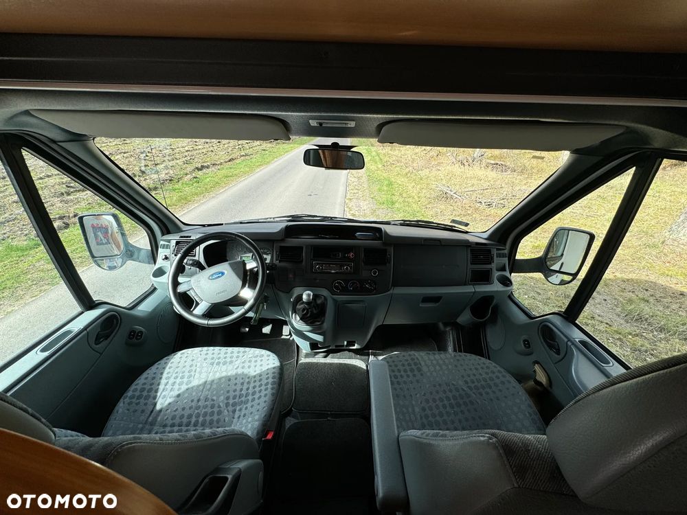 Ford Transit - 13