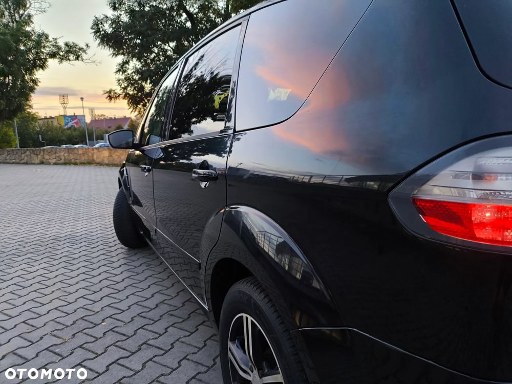 Ford S-Max 2.0 TDCi DPF Titanium - 19