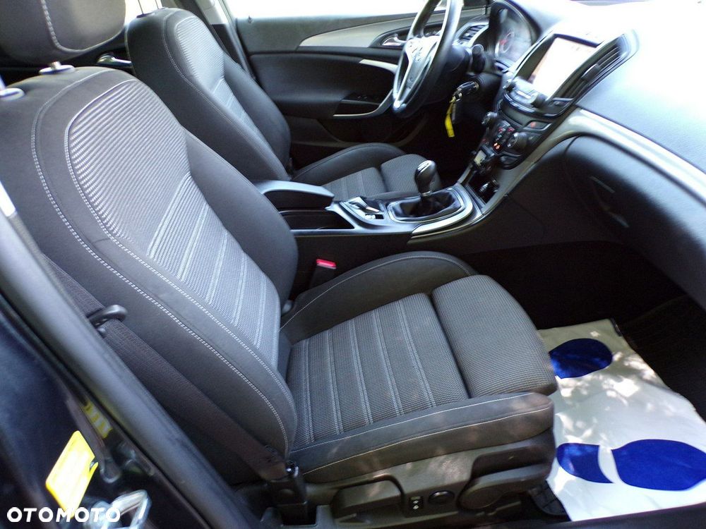 Opel Insignia - 33