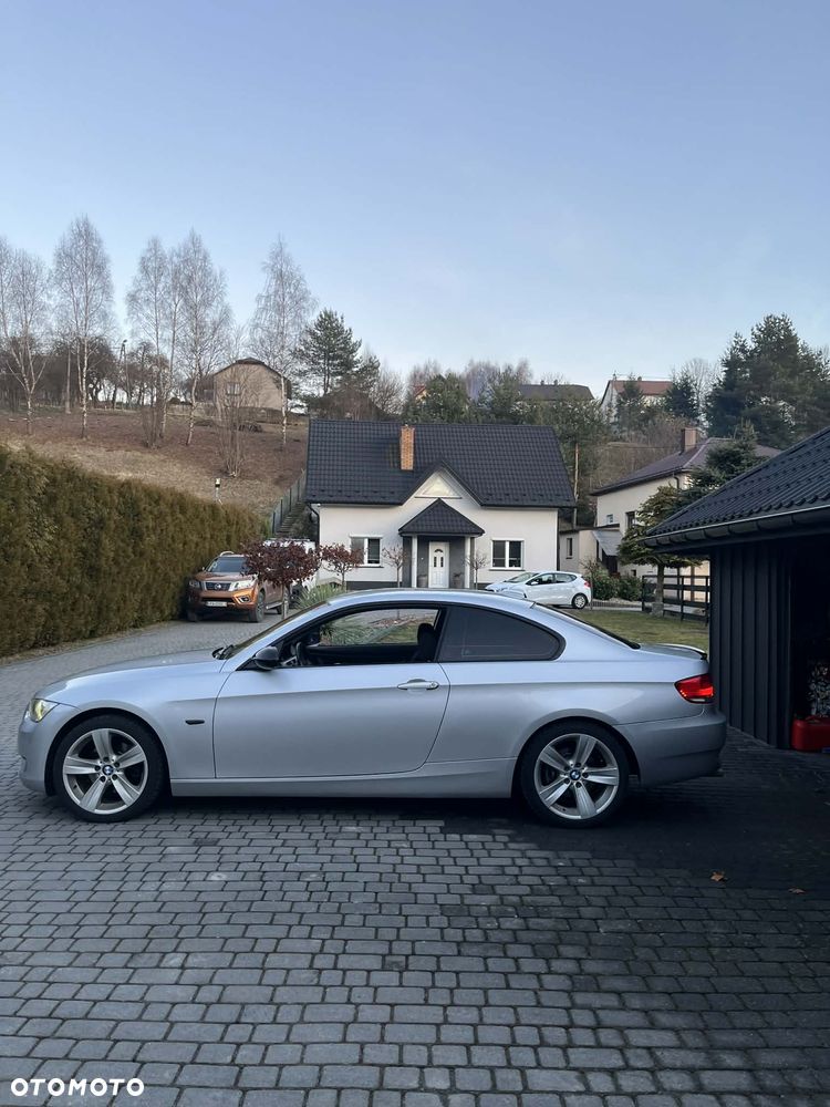 BMW Seria 3 320d xDrive - 2