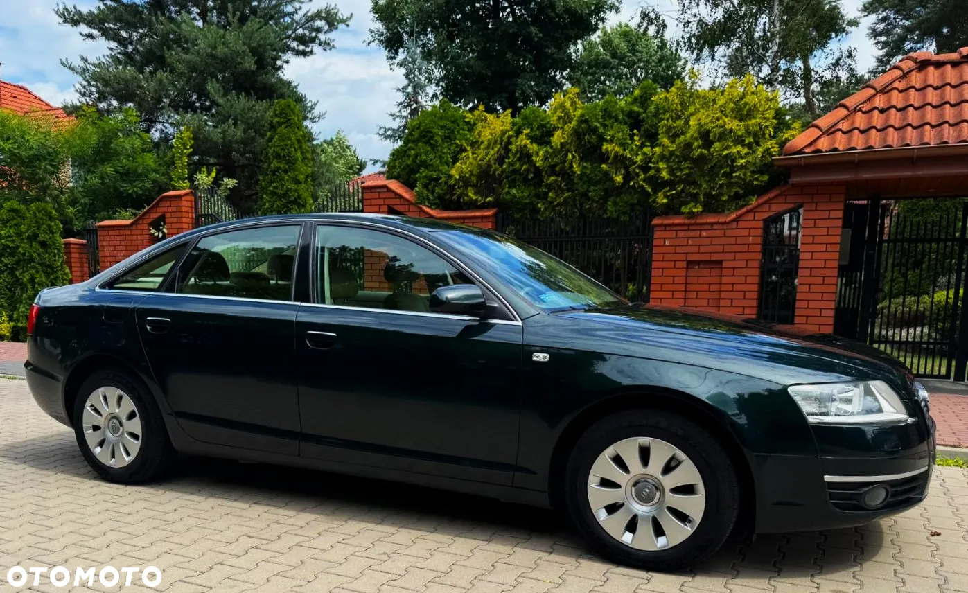 Audi A6 2.4 - 30