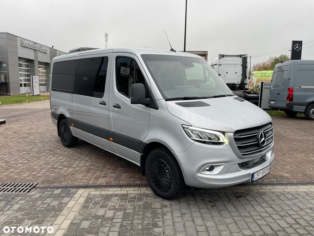 Mercedes-Benz Sprinter 907.235 - 7