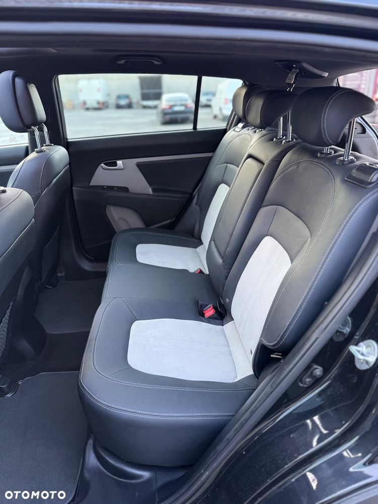 Kia Sportage 2.0 CRDI L - 8