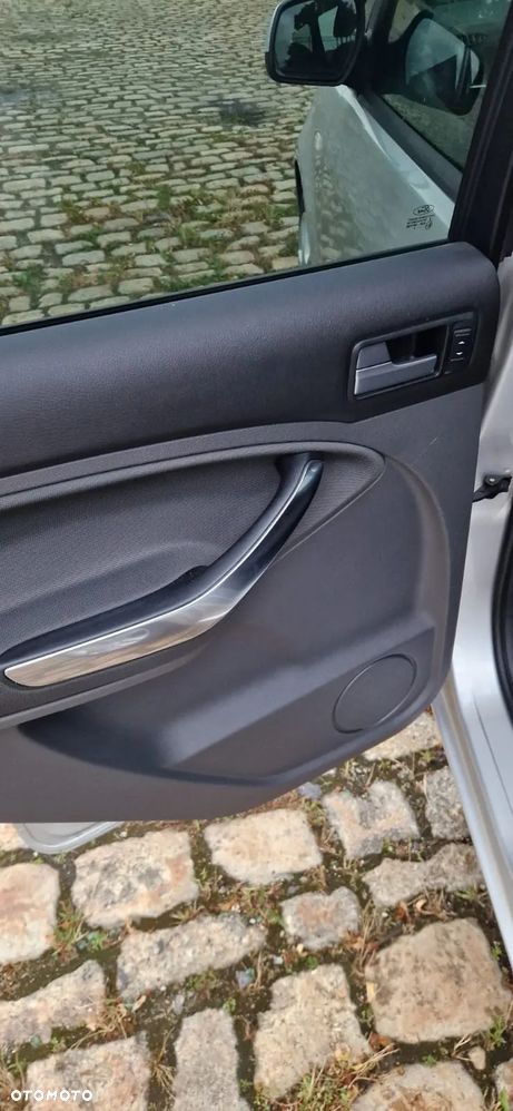 Ford C-MAX 1.8 Trend - 19