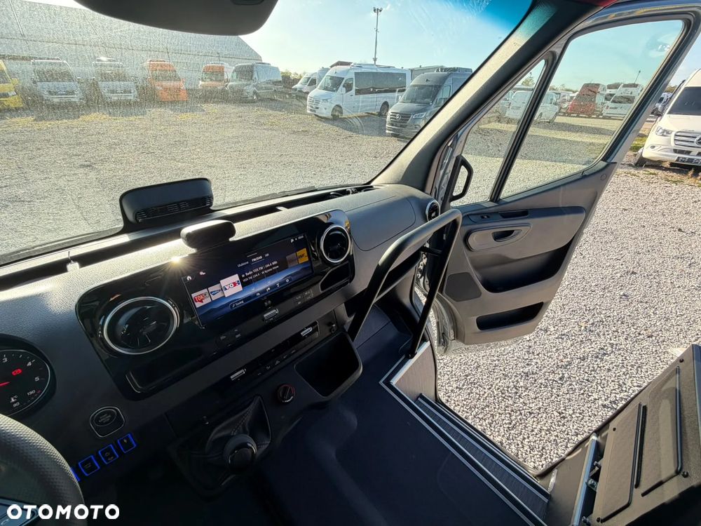Mercedes-Benz Sprinter 519 - 29